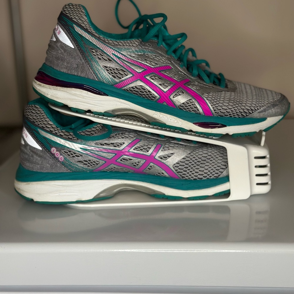 Used ASICS Gel-Cumulus 18 size 10